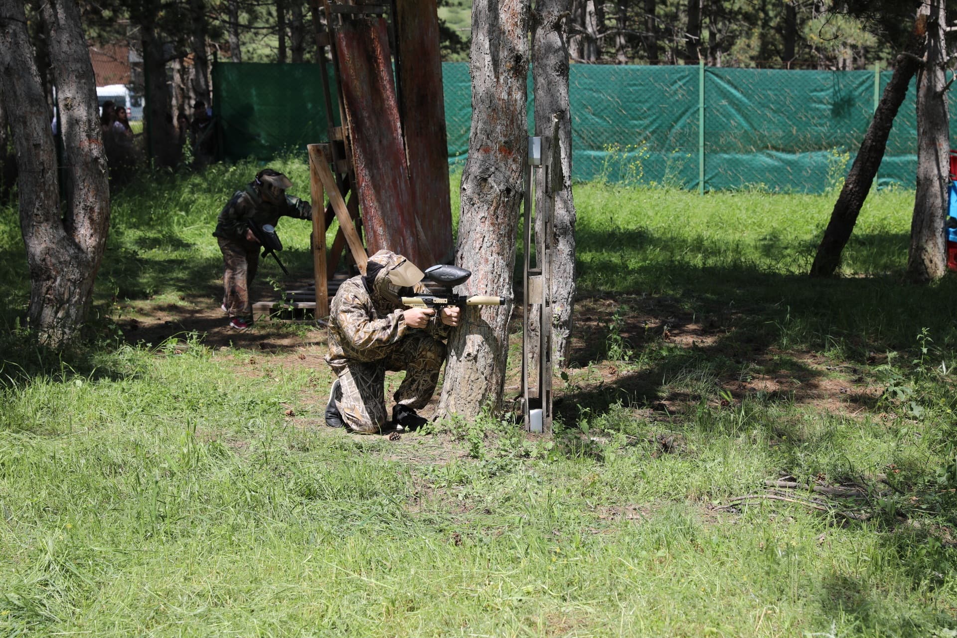 <p style="text-align: justify">ეროვნული თავდაცვის აკადემიის იუნკერთა სასწავლო ბატალიონის იუნკერებმა მონაწილეობა მიიღეს სსიპ ახალგაზრდობის სააგენტოს ორგანიზებით დაგეგმილ მასშტაბურ სტუდენტურ ფესტივალში „სტუდფესტი 2025“, რომელიც მოიცავდა უნივერსიტეტებს შორის სპორტული ტურნირების ჩატარებას, კულტურული და შემოქმედებითი ღონისძიებების გამართვას.</p><p style="text-align: justify">მსგავსი სახის აქტივობებში მონაწილეობის მიღება ხელს უწყობს სხვადასხვა უნივერსიტეტების სტუდენტებს შორის პარტნიორული და მეგობრული ურთიერთობების ჩამოყალიბებასა და აკადემიის შესახებ საზოგადოებაში ცნობადობის ამაღლებას და პოპულარიზაციას.</p>