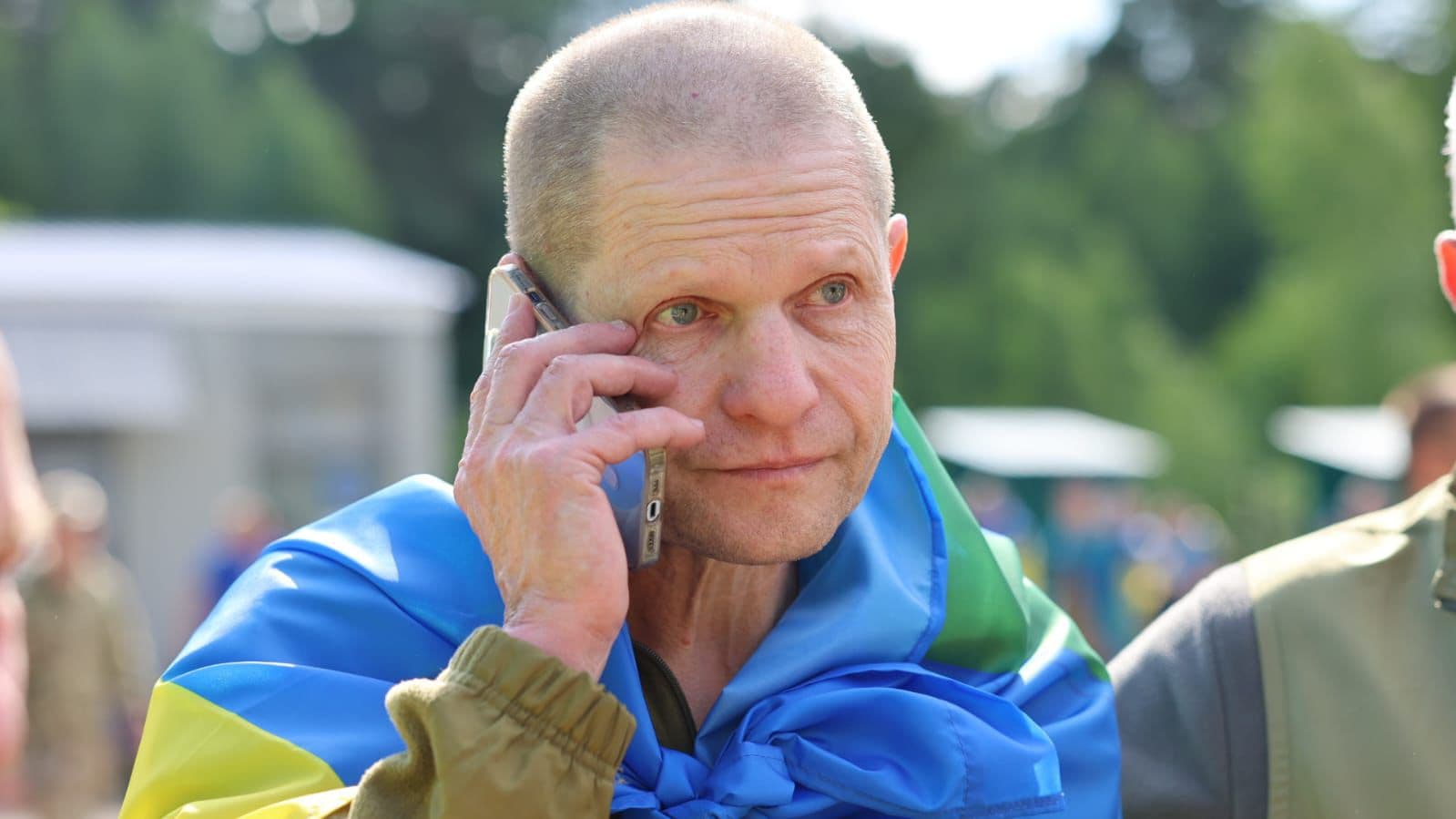 <p>Ukrainian Defense Minister Rustem Umerov has confirmed the return of another group of Ukrainian prisoners of war from Russian captivity, highlighting that among those brought home are severely wounded and seriously ill defenders of Ukraine, including soldiers under the age of 25.</p><p>“This exchange is the result of systematic diplomatic and coordinated efforts,” Umerov stated, underscoring the complexity and persistence required to secure the release of Ukrainian captives.</p><p>President Volodymyr Zelenskyy also addressed the development, announcing that another stage of prisoner exchanges had been completed. “Today, warriors of the Armed Forces, the National Guard, and the State Border Guard Service are returning home. Most of them had been in captivity since 2022. We are doing everything possible to find each person, to verify the information on every name. We must bring all our people home,” Zelenskyy wrote on social media, thanking everyone involved in the process.</p><p>As with previous exchanges, the exact location of the handover was not disclosed by Ukrainian authorities. On the Russian side, state news agency TASS, citing the Ministry of Defense, reported the return of another group of Russian military personnel from Ukrainian-controlled territory. According to the report, the exchanged Russian soldiers were transported to Belarus and from there transferred to clinics operated by Russia’s Defense Ministry.</p><p>The swap is part of an ongoing agreement between Kyiv and Moscow, initially reached during negotiations in Istanbul on June 2, which included arrangements for the exchange of both prisoners of war and the bodies of fallen soldiers.</p>