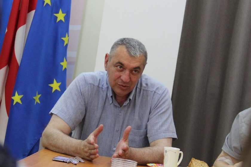 Frontnews image description