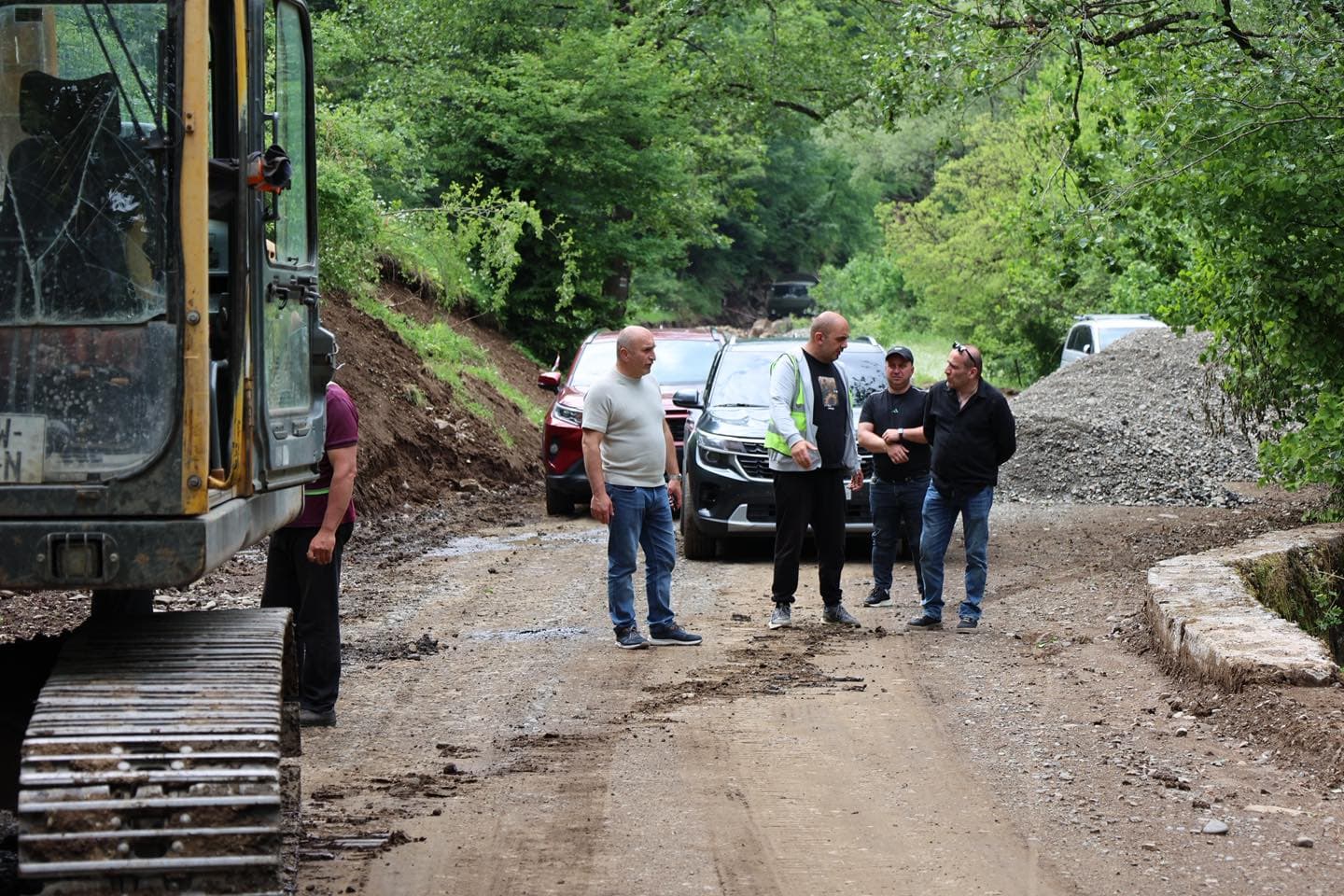 Frontnews image description