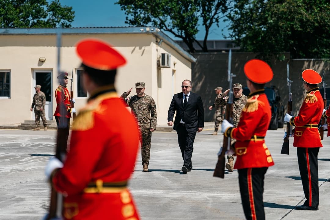 ირაკლი ჩიქოვანმა სამხედრო პოლიციელებს პროფესიული დღე მიულოცა