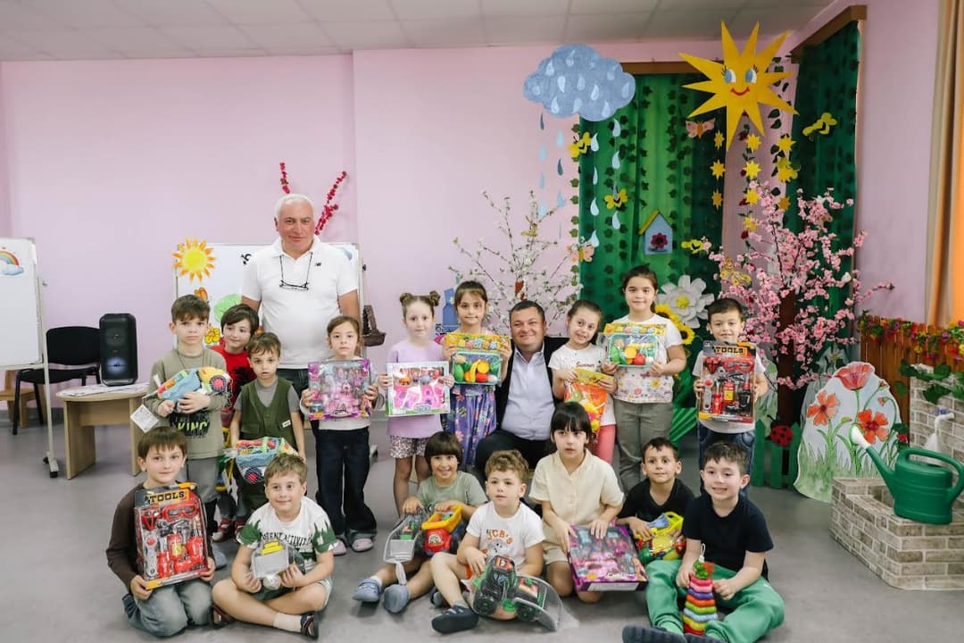 ფოთის ყველა საბავშვო ბაღს ახალი სათამაშოები გადაეცა