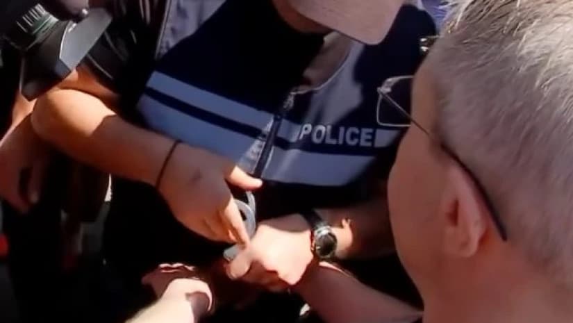 Frontnews image description