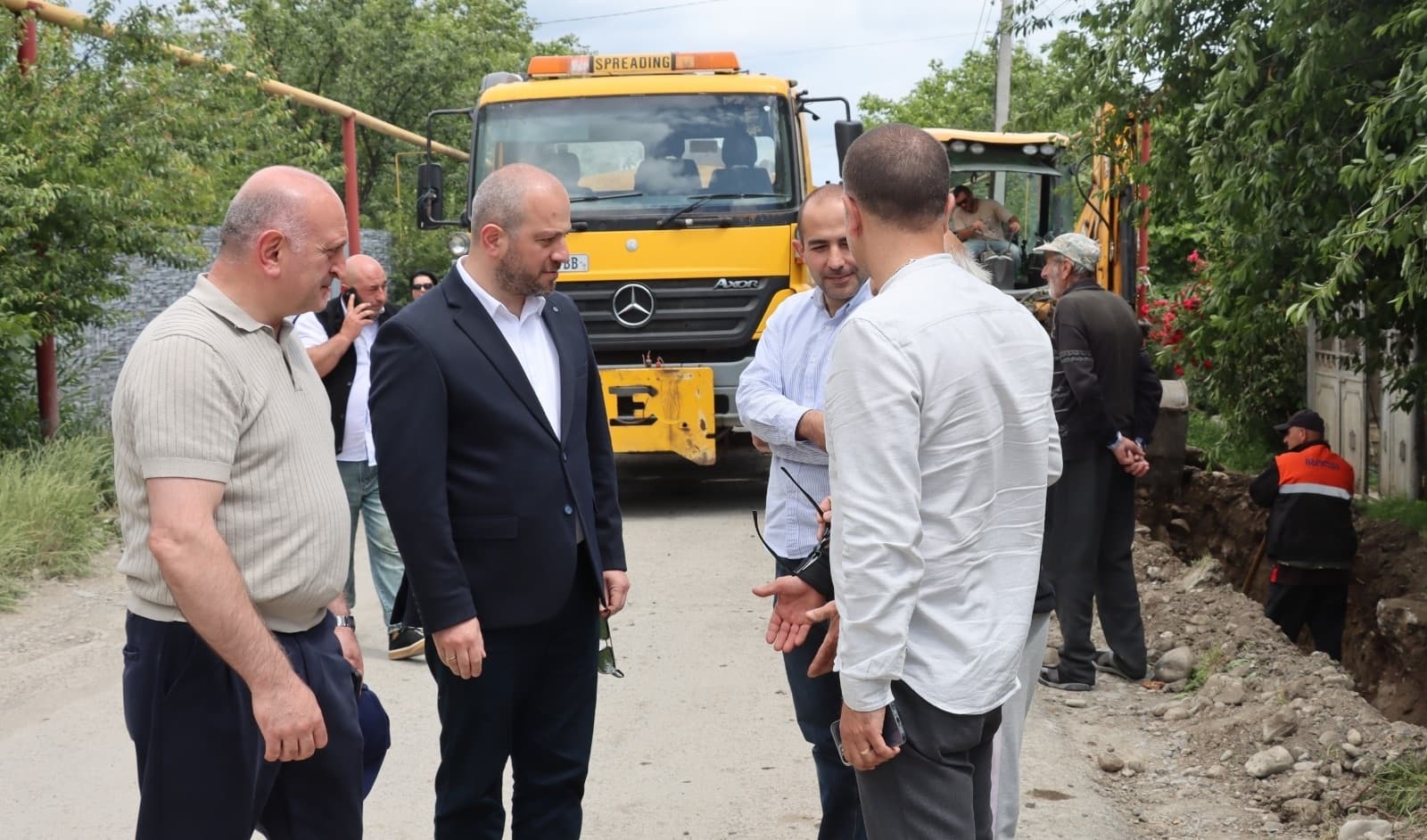 Frontnews image description