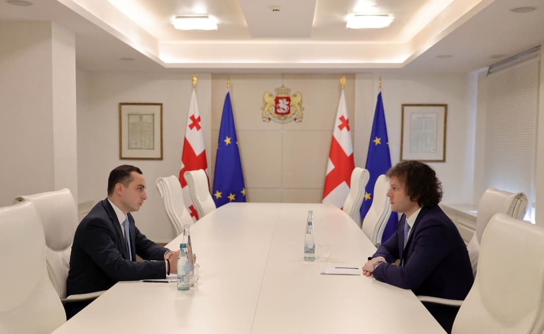 ირაკლი კობახიძე აფხაზეთის ავტონომიური რესპუბლიკის ახლად არჩეულ თავმჯდომარეს შეხვდა