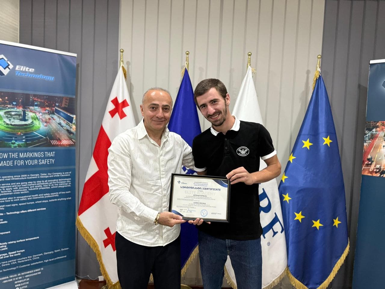 Frontnews image description