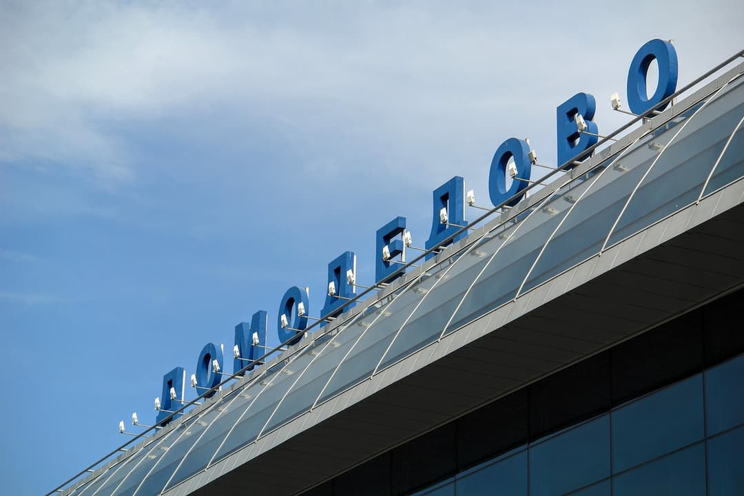 Two Moscow airports temporarily closed amid Ukraine attacks with drones