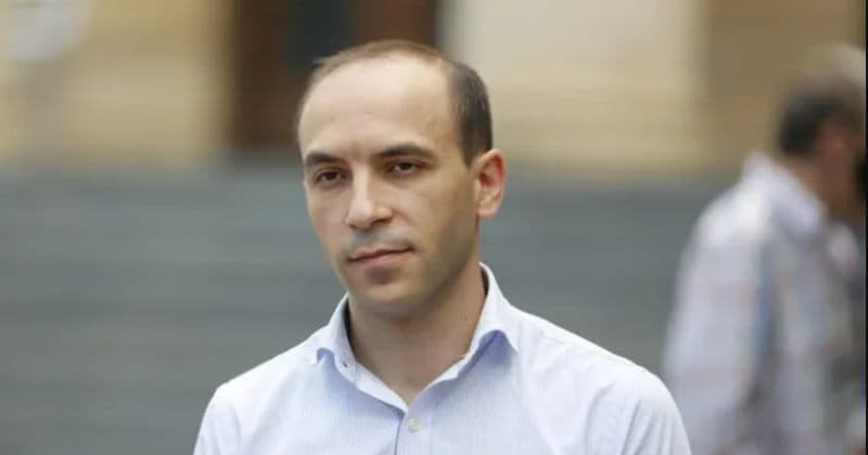 Frontnews image description