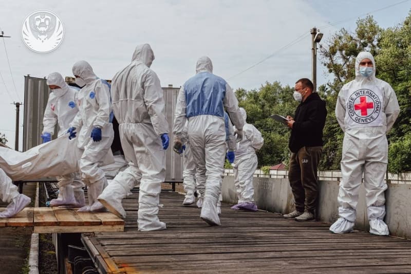 რუსეთმა უკრაინას კიდევ 1200 დაღუპულის ცხედარი გადასცა