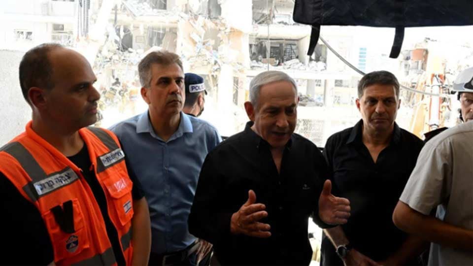 Frontnews image description