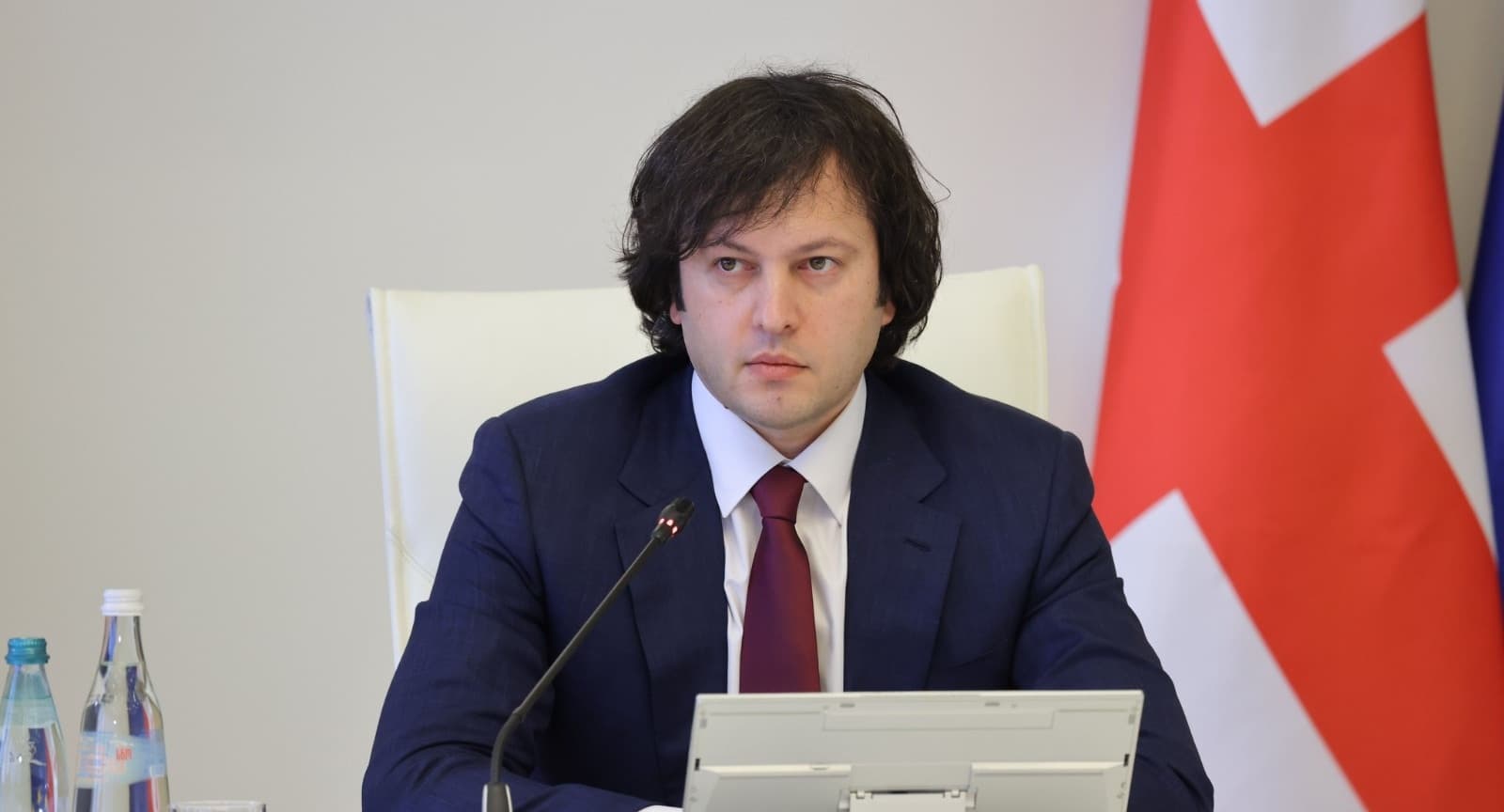 The PM further emphasized the government’s “firm stance” against narcotics, particularly in protecting the country’s youth from drug abuse.