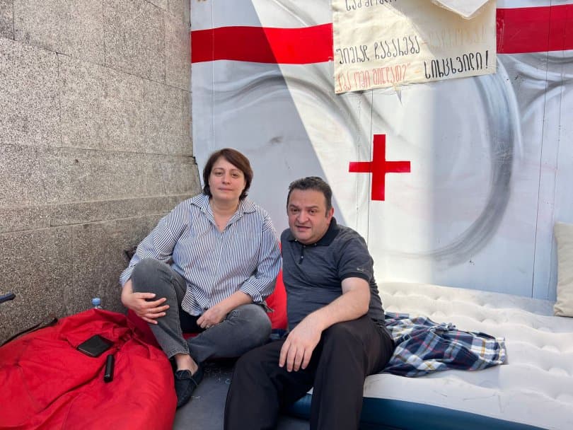 Frontnews image description