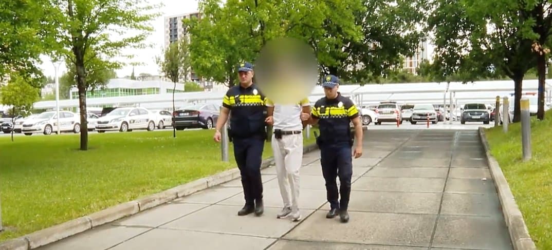 Frontnews image description