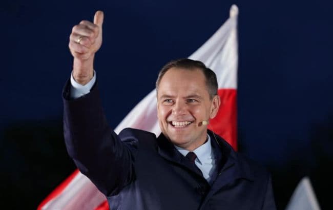 Frontnews image description