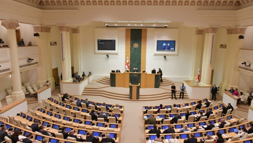 შსს-ს მიერ შემუშავებულ საკანონმდებლო ცვლილებათა პაკეტს, რომლის მიზანი უკანონო მიგრაციის წინააღმდეგ ბრძოლის მექანიზმების გაძლიერებაა, პარლამენტმა მესამე მოსმენით დაუჭირა მხარი