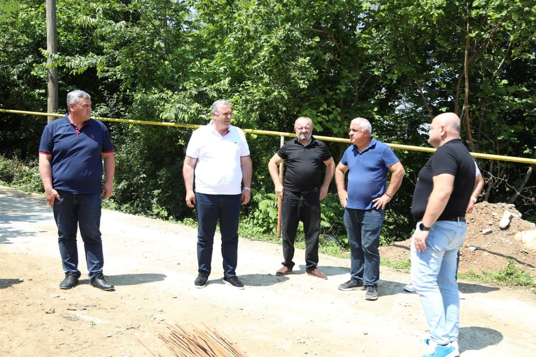 წყალტუბოში წყალმომარაგებისა და წყალარინების ინფრასტრუქტურის სამშენებლო სამუშაოები მიმდინარეობს