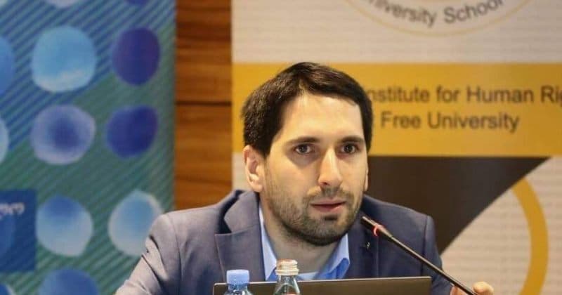 Frontnews image description