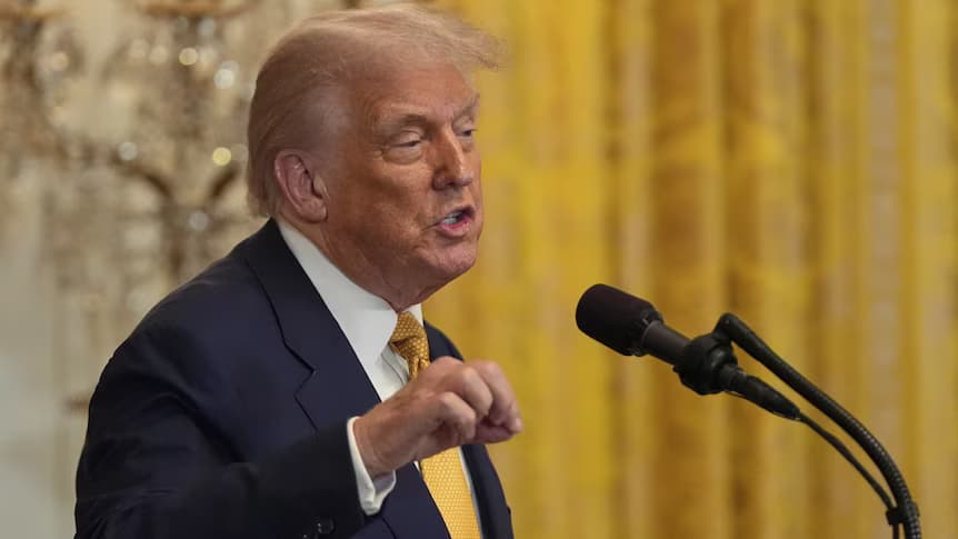 Trump gives Russia less than two weeks to reach peace deal with Ukraine