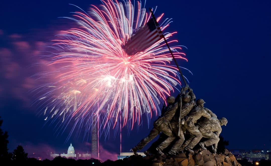 "თავისუფლების, სიმამაცისა და დემოკრატიის 249 წელი!" - აშშ დამოუკიდებლობის დღეს აღნიშნავს
