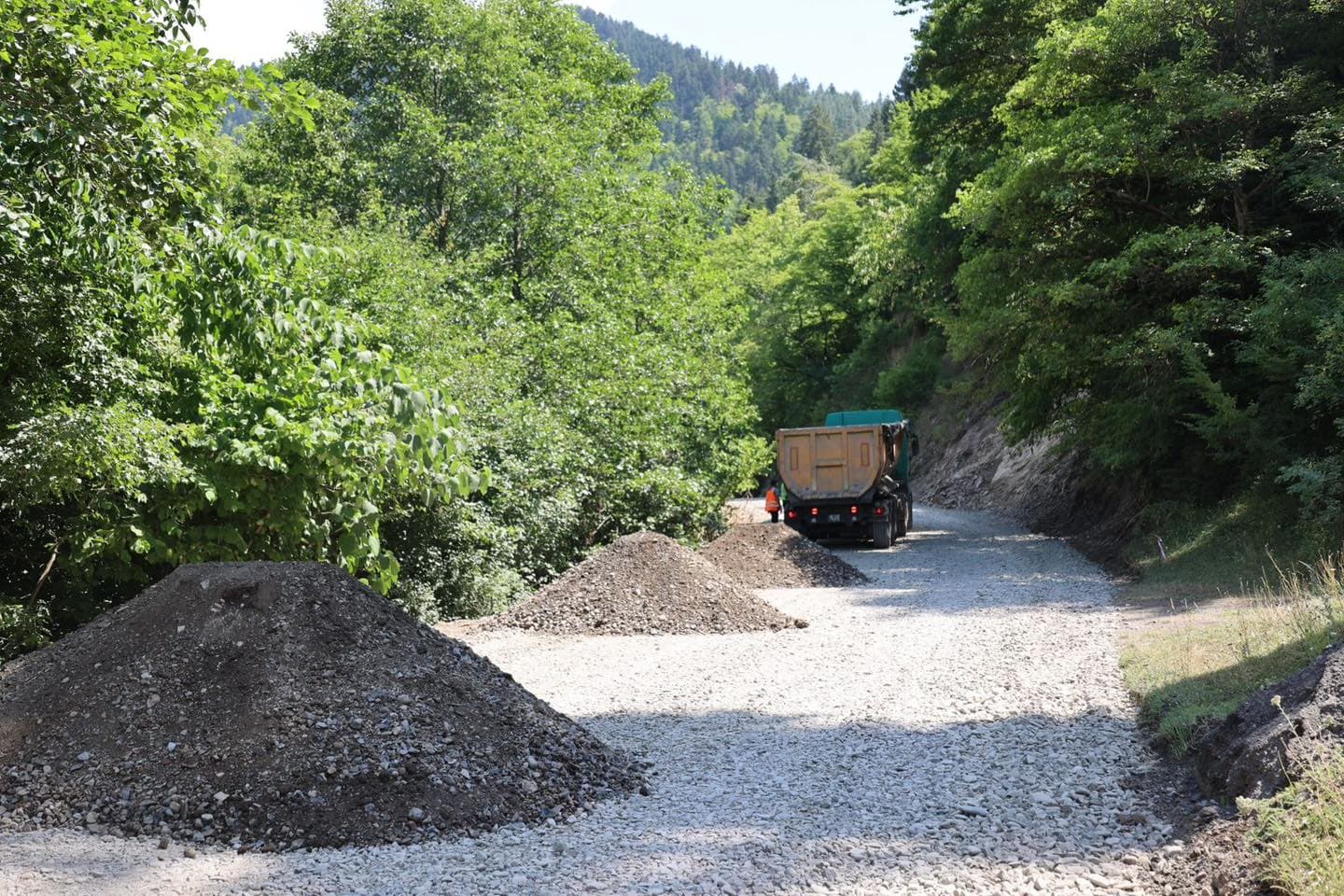 Frontnews image description