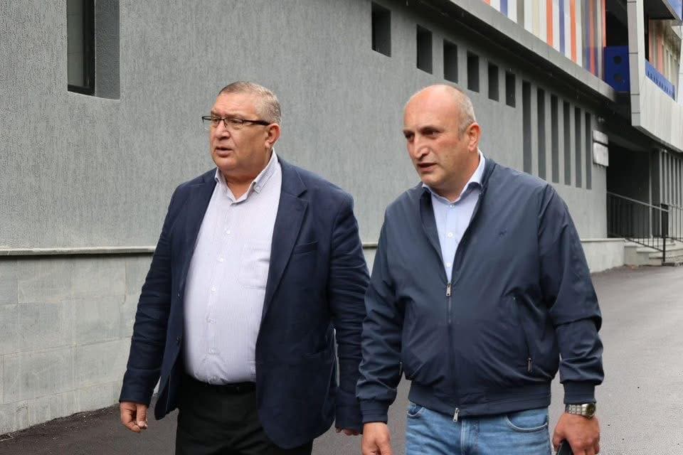 Frontnews image description