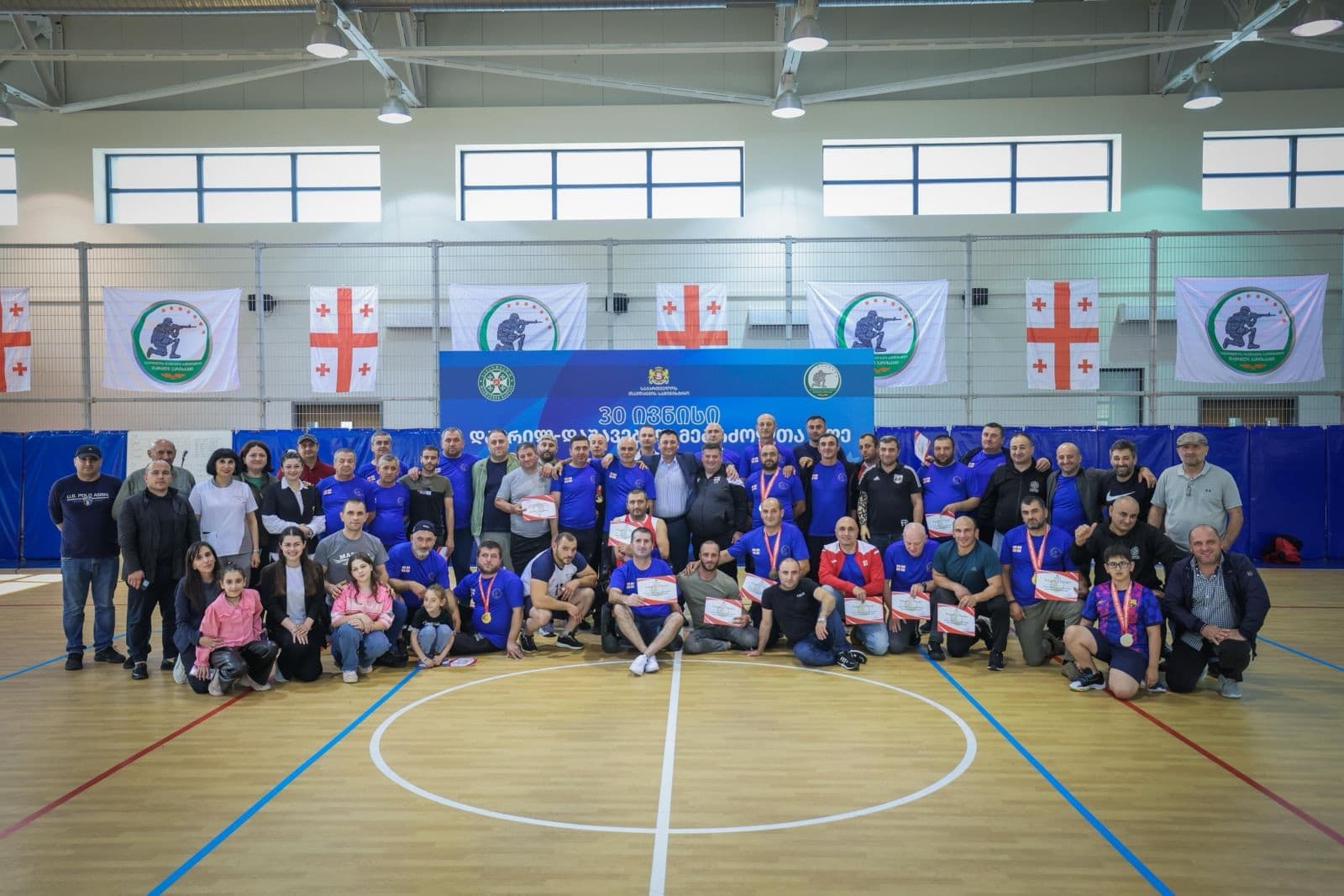 Frontnews image description