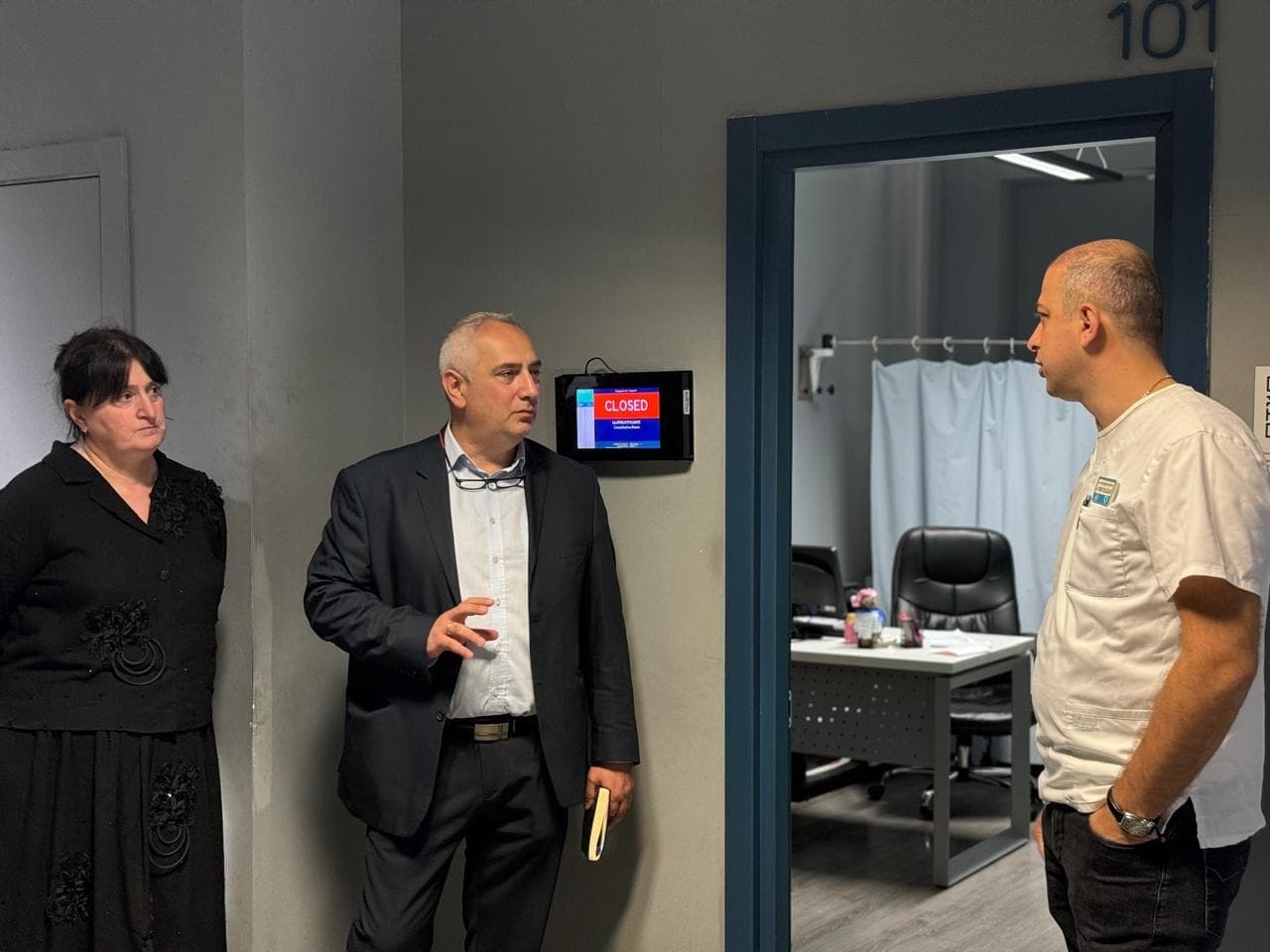 Frontnews image description