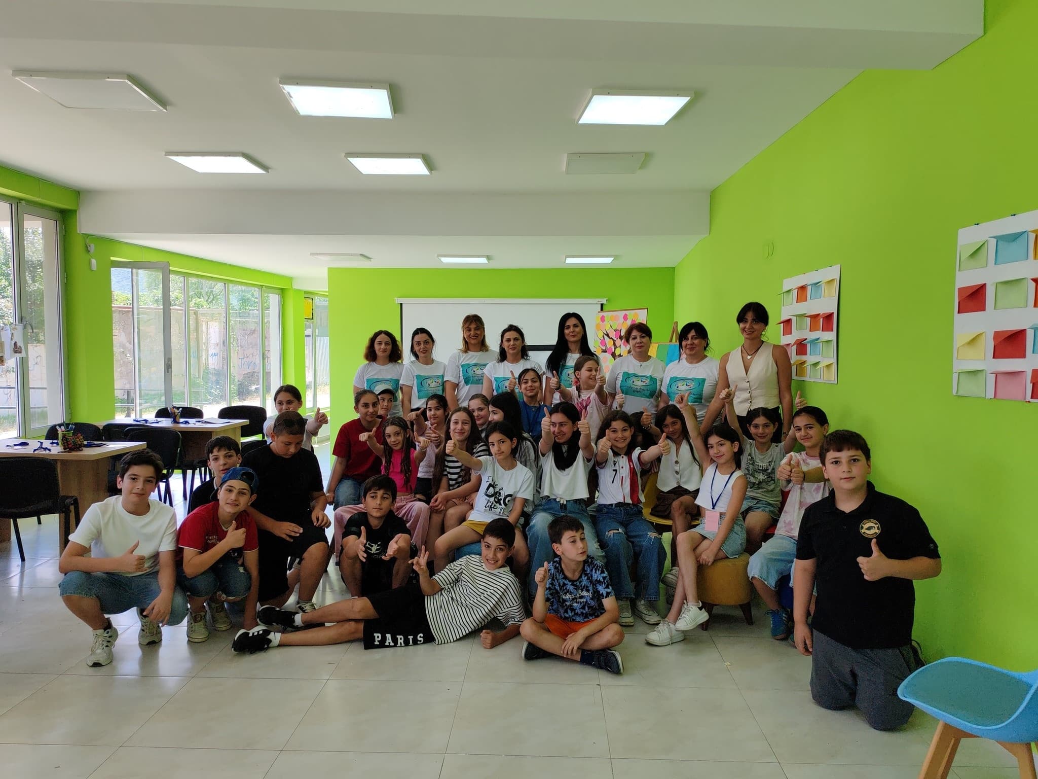 Frontnews image description