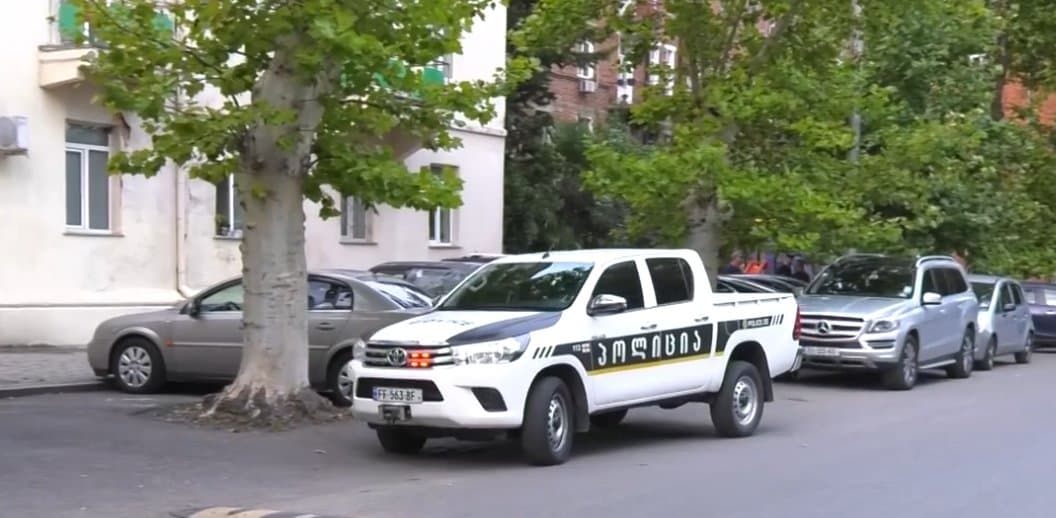 იმერეთში განსაკუთრებით დიდი ოდენობით ნარკოტიკული საშუალების უკანონო რეალიზაციის ხელშეწყობის ბრალდებით 2 პირი დააკავეს
