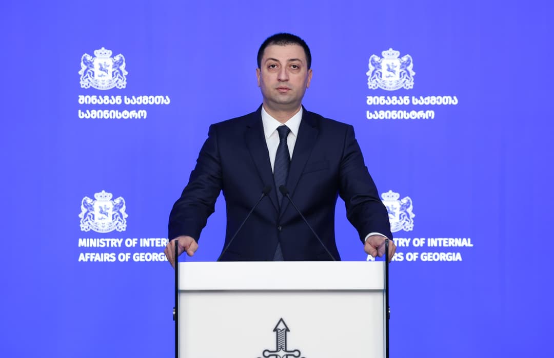 სამართალდამცველებმა განსაკუთრებით დიდი ოდენობით, 1,2 კილოგრამამდე ნარკოტიკული საშუალება “მეთადონი” ამოიღეს