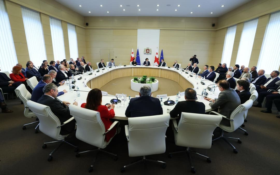 ირაკლი კობახიძე ბიზნესსექტორის წარმომადგენლებს შეხვდა