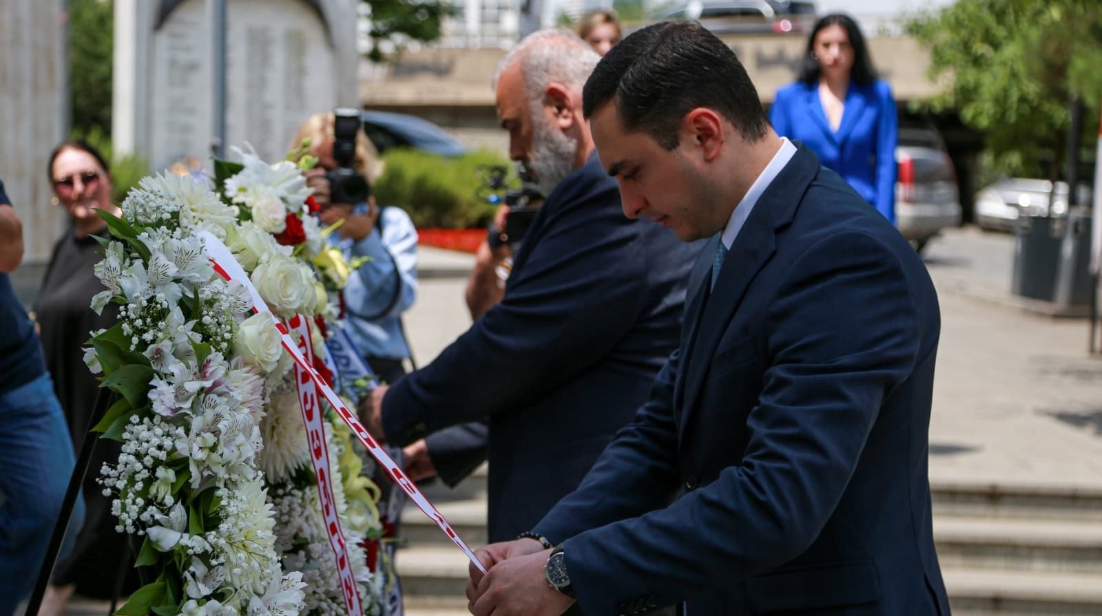 Frontnews image description