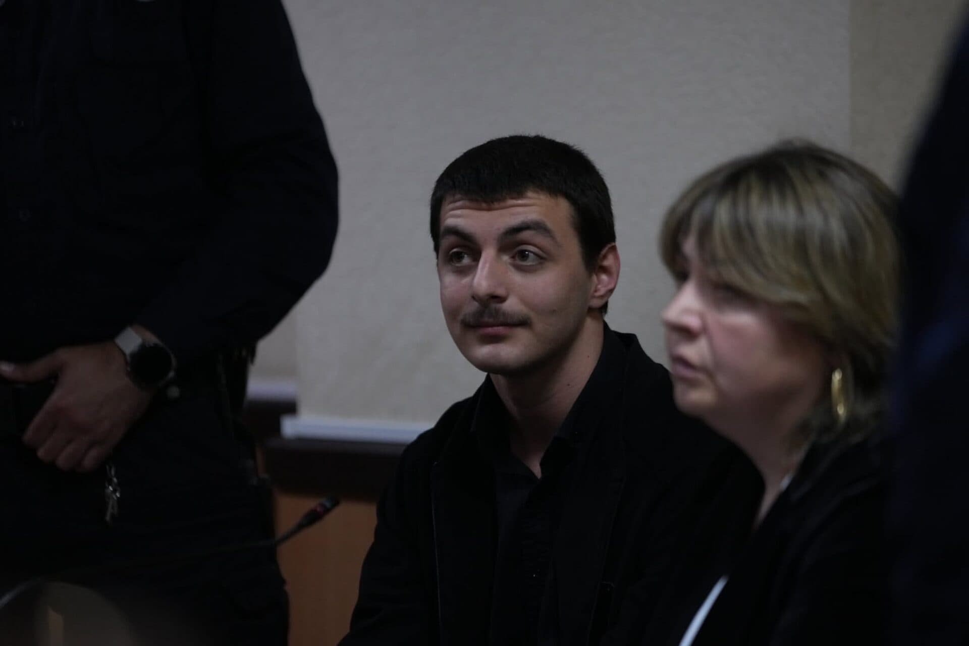 Frontnews image description