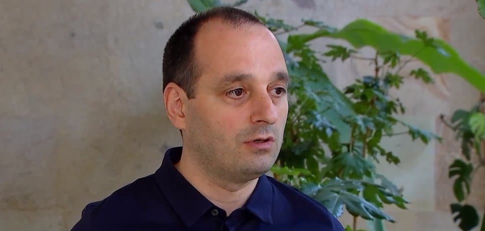 ირაკლი აბესაძე - რატომ ვყიდულობთ ასეთი რეპუტაციის მქონე კომპანიისგან მეტროს ვაგონებს?!