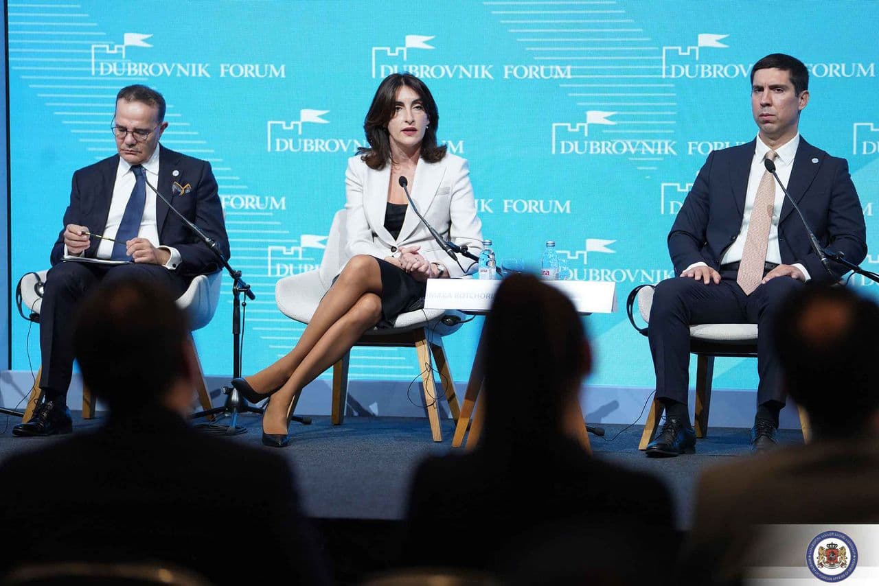 Frontnews image description