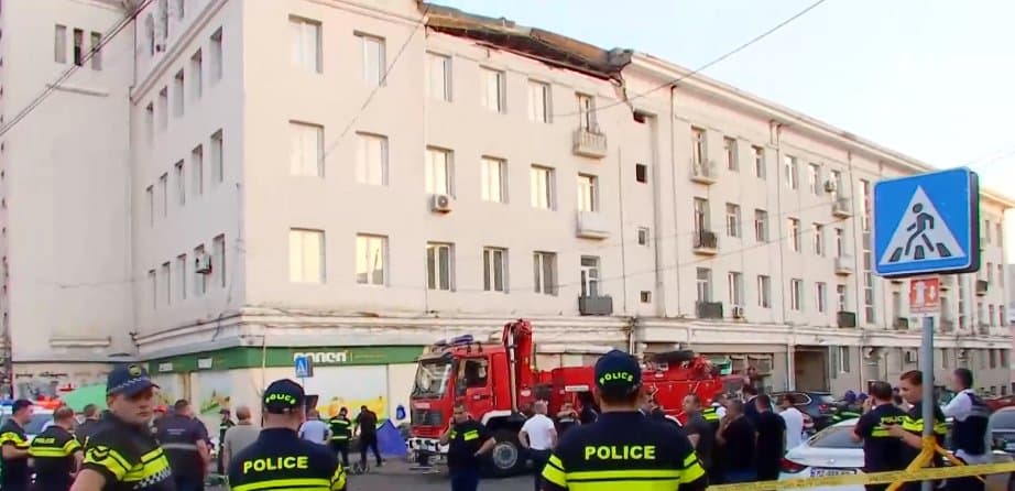 Frontnews image description