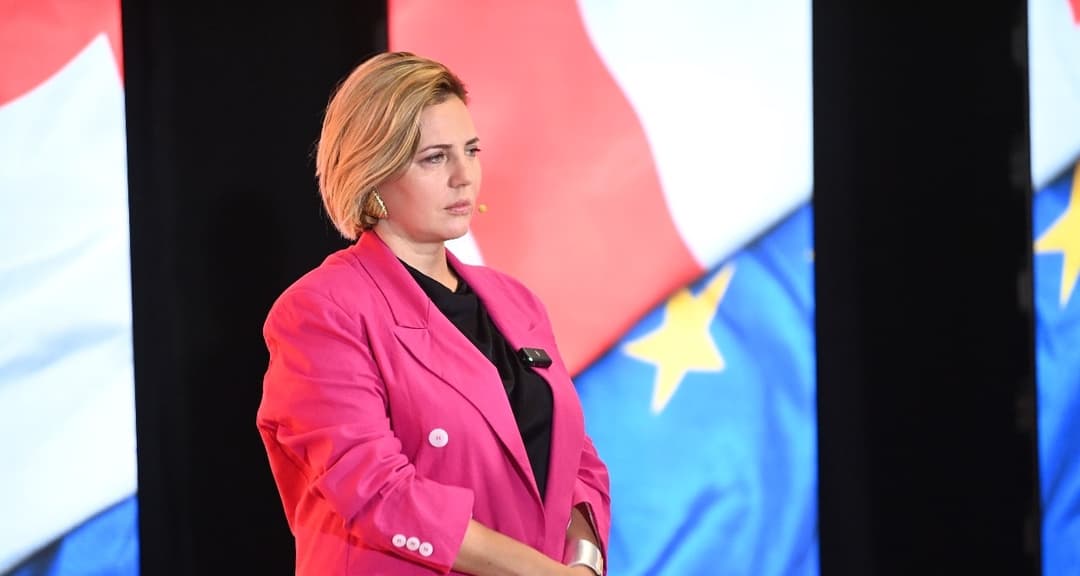 ანა დოლიძე - ათას წვრილმანად დაშლილები თუ მოახერხებენ დიალოგს და გაერთიანებას, ეს კარგი მაგალითი იქნება