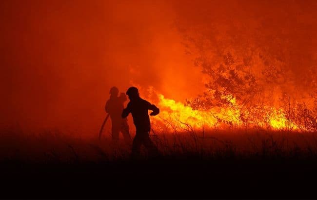 თურქეთში ტყის მასშტაბური ხანძრები გრძელდება - ცეცხლი სიდიდით მეოთხე ქალაქს უახლოვდება