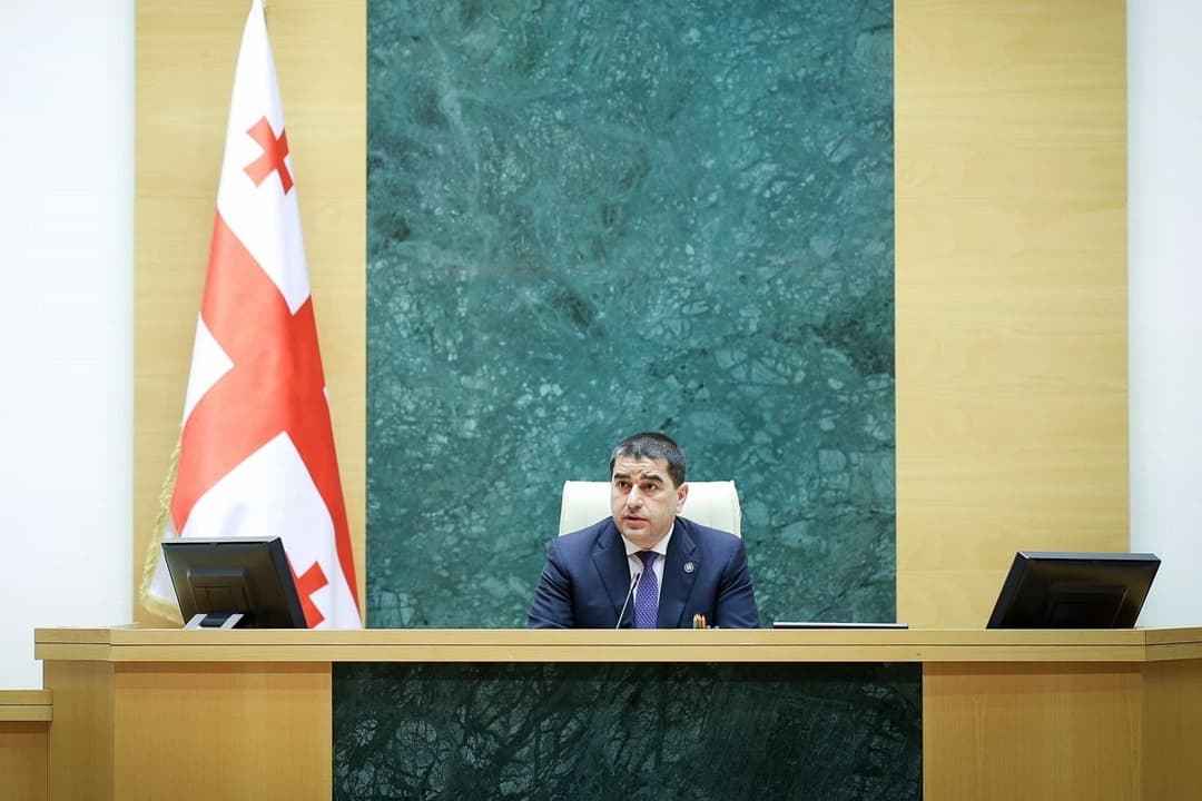 შალვა პაპუაშვილი - "რუსული ჩარევის" საუკუნის კონსპირაციის მხილებამ დაადასტურა, რომ "რუსულის" იარლიყის მიკერება ერთ ცენტრში ჩამოყალიბებული ტაქტიკაა