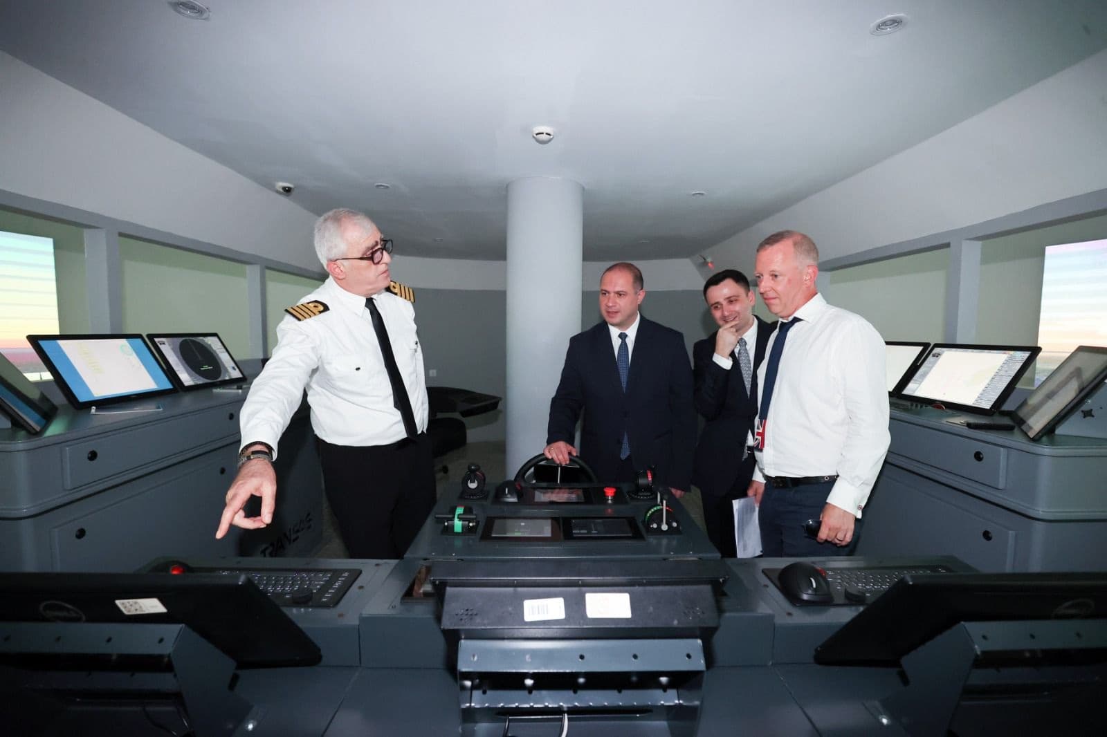 Frontnews image description