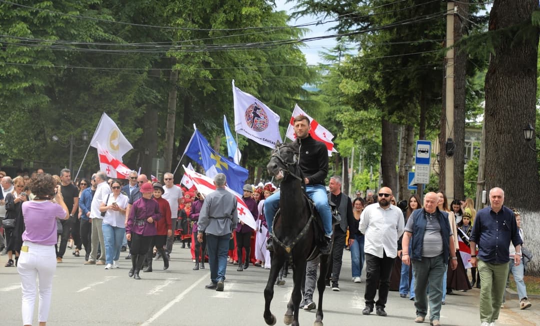 ონის გიგა ჯაფარიძის სახელობის კულტურის სახლში, ფოლკლორის საერთაშორისო საბავშვო და ახალგაზრდული ფესტივალი “კავკასია 2025” გაიმართა