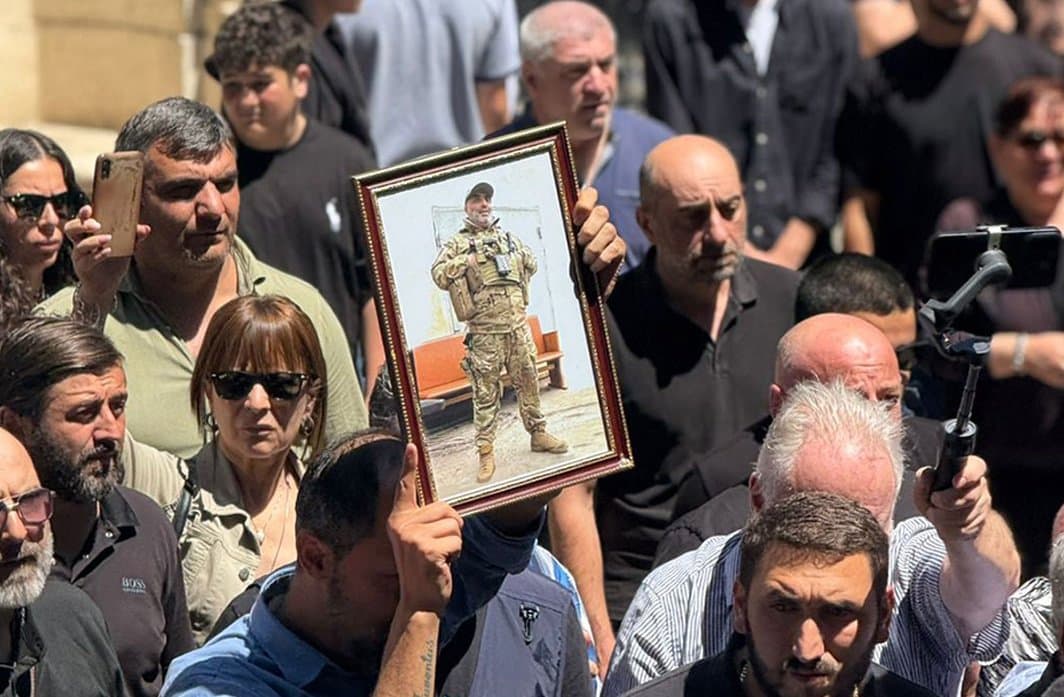 ვანო ნადირაძე თბილისის ზღვის სასაფლაოზე დაკრძალეს