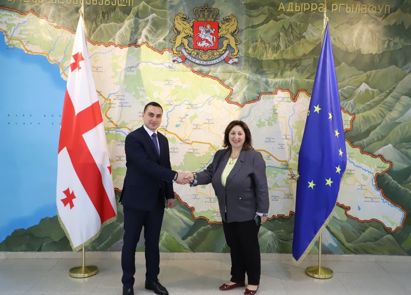 Frontnews image description