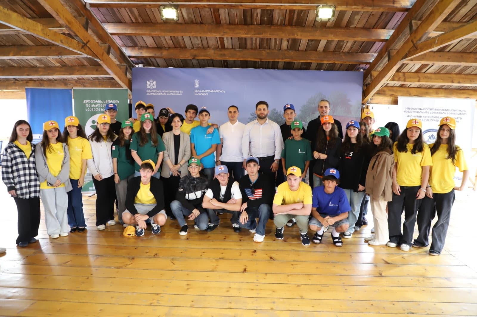 Frontnews image description