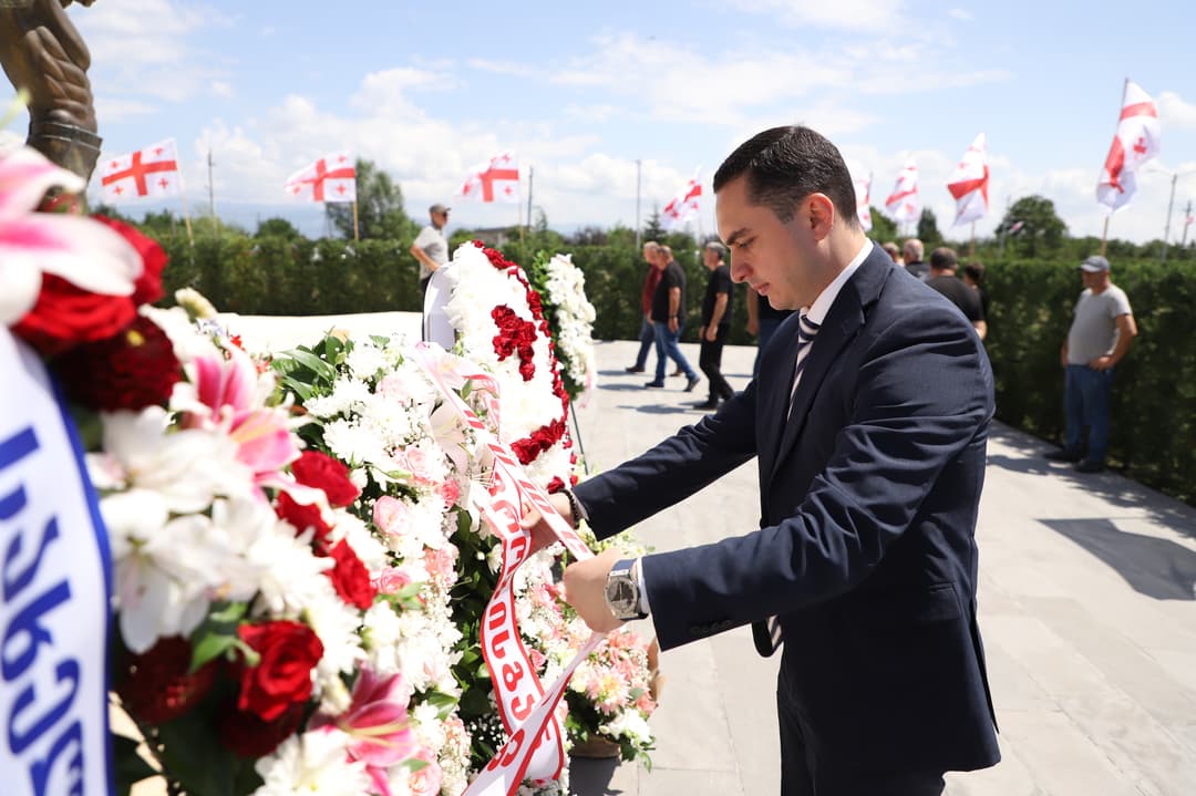 გიორგი ჯინჭარაძემ შინდისის ბრძოლის გმირებს პატივი მიაგო