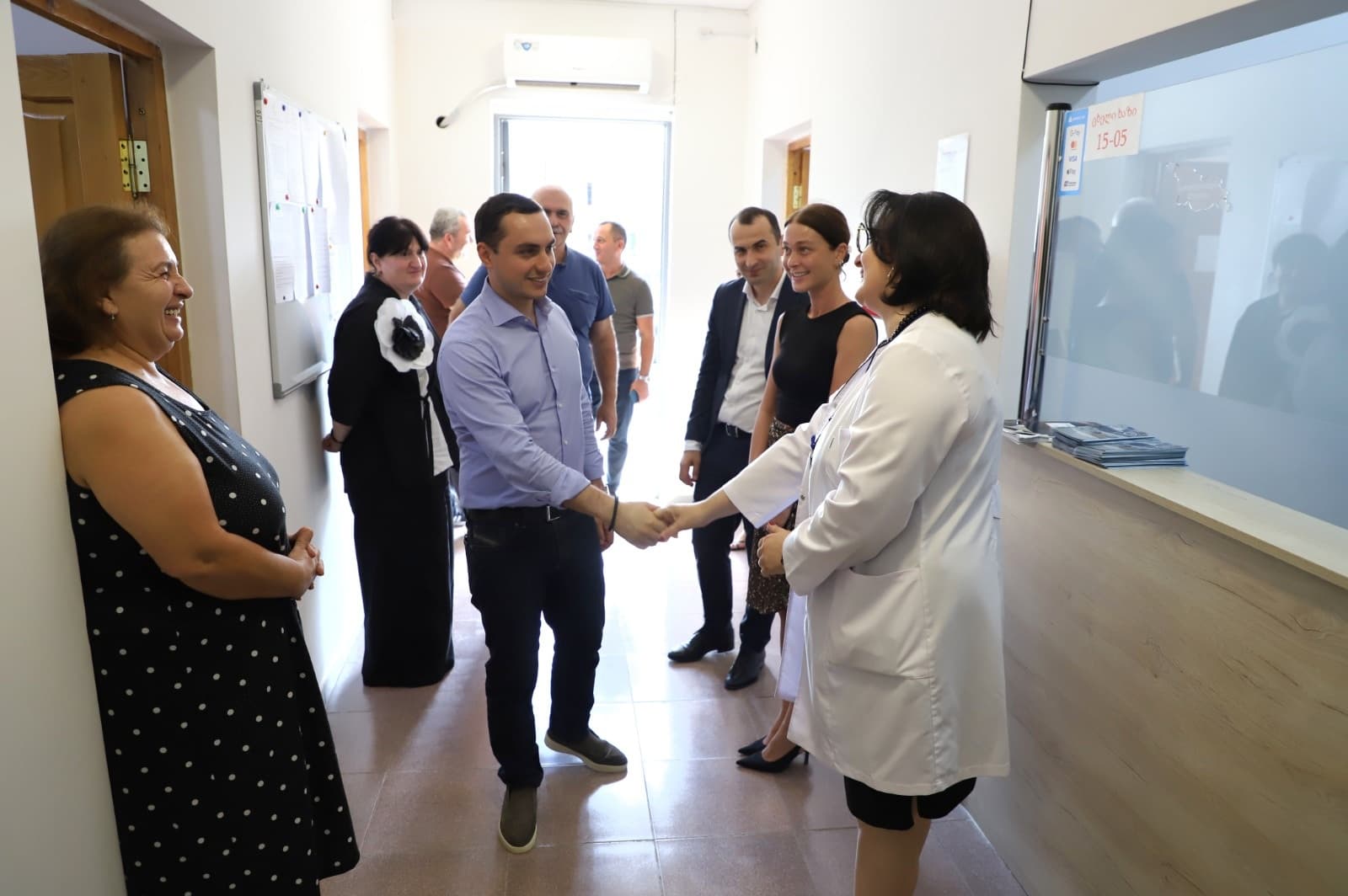 Frontnews image description