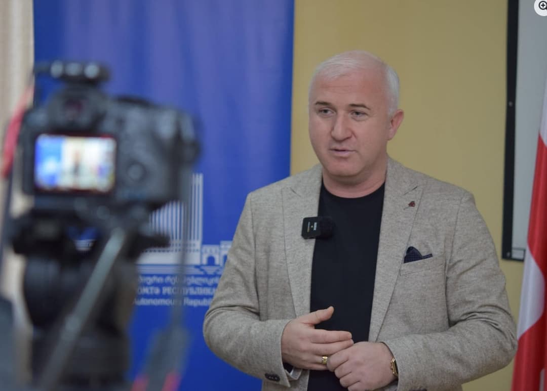 ლადო ჯურხაძე - ჩვენ მომავალი თაობისთვის გვინდა შექმნათ ისეთი კომფორტული და უსაფრთხო გარემო, სადაც ისინი ორიენტირებულები იქნებიან მხოლოდ განვითარებაზე