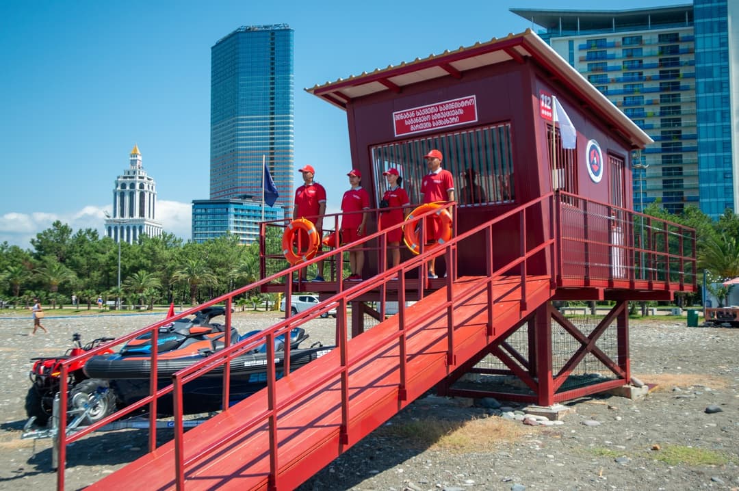 აჭარის მთავრობის ხელშეწყობით სანაპირო ზოლზე დამატებით ახალი სამაშველო საგუშაგოები განლაგდა