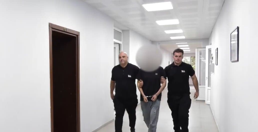 პოლიციამ აჭარაში ოჯახის წევრების მიმართ ჩადენილი ძალადობის ბრალდებით ერთი პირი დააკავა