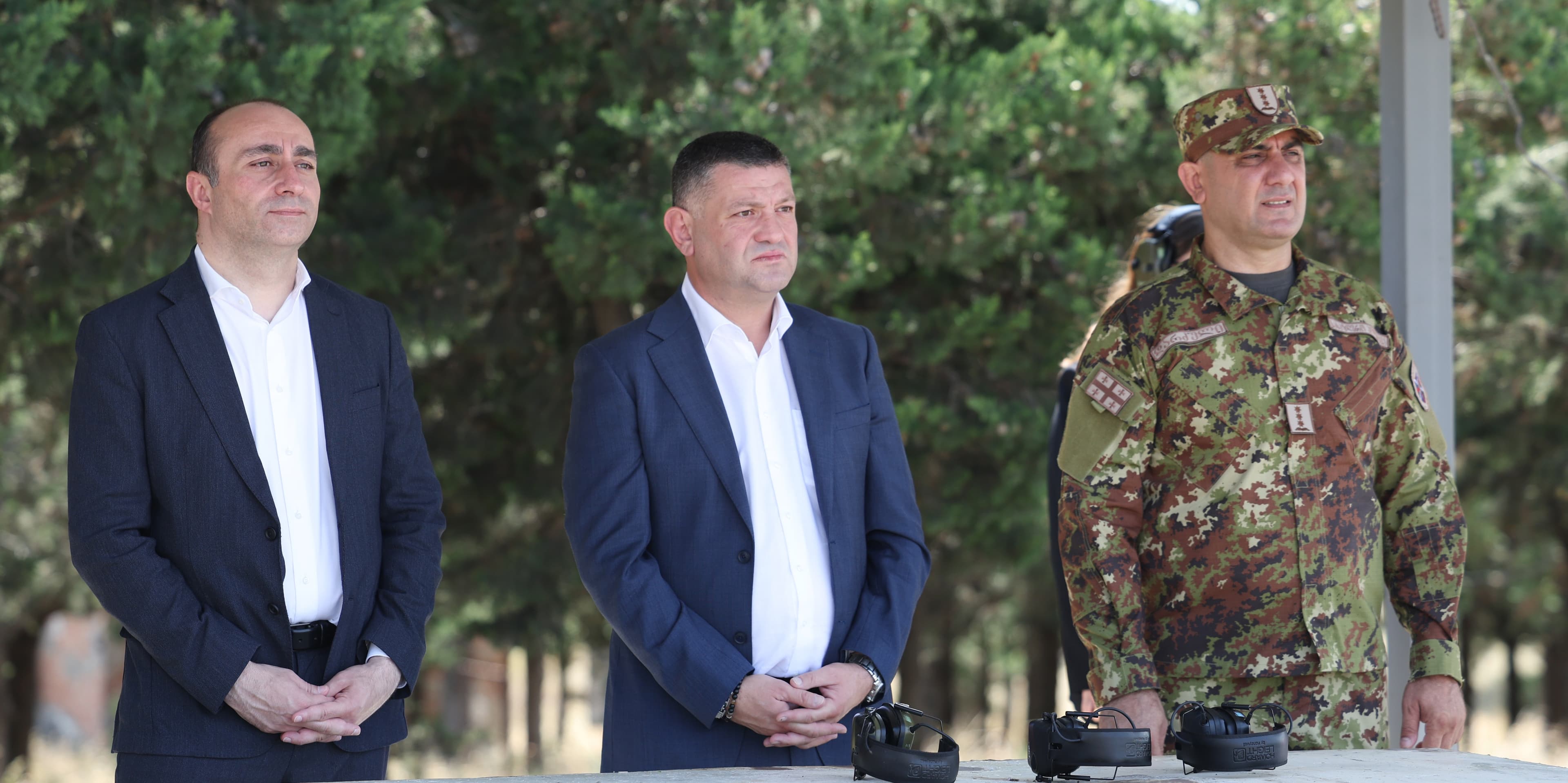 Frontnews image description